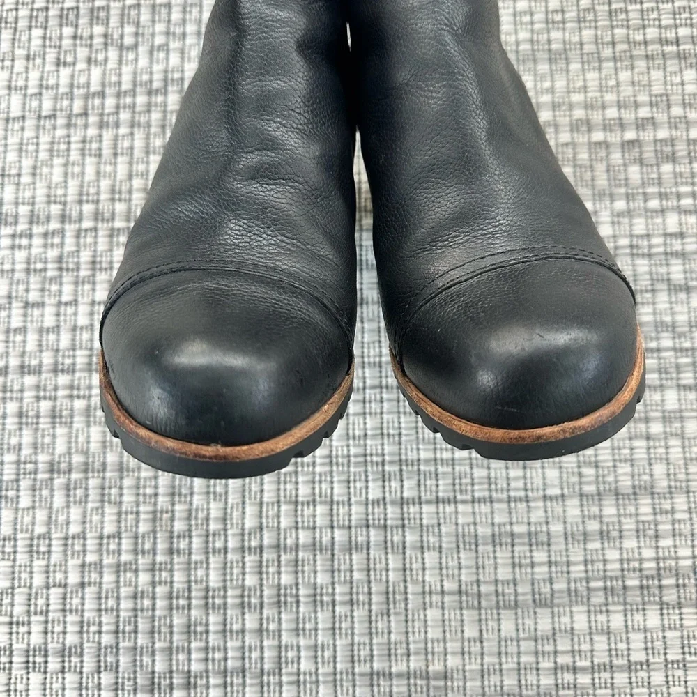 UGG Pax Leather Wedge Bootie Brown Size 10